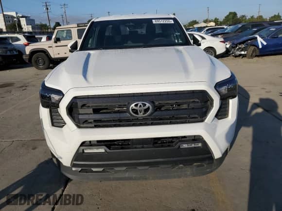 2024 Toyota Tacoma SR5 с VIN 3TYKB5FN6RT008427, выставлен на аукционе Copart как лот 89512255 с пробегом 36 967 миль миль и Чистый • Clean title. История ставок и продаж доступна на DreamBid. Изображение 5.