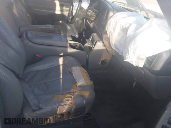 2001 Chevrolet Suburban LT with VIN 1GNFK16T51J207420, listed as a IAAI auction lot 41876457 with 252,632 mi miles and . Bid and sale history available at DreamBid. Image 5.