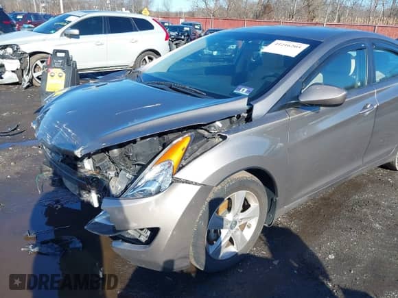 2013 Hyundai Elantra GLS with VIN 5NPDH4AE0DH396788, listed as a IAAI auction lot 41216205 with 40,749 mi miles and . Bid and sale history available at DreamBid. Image 17.