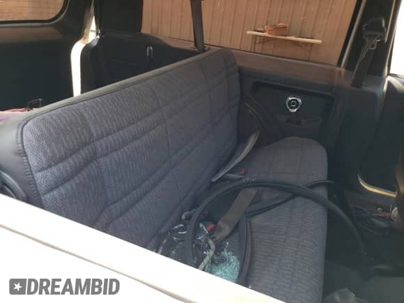 2001 Jeep Grand Cherokee с VIN 1J4FT47S21L596528, выставлен на аукционе Copart как лот 68641764 с пробегом Не указан миль и Списание • Salvage title. История ставок и продаж доступна на DreamBid. Изображение 11.