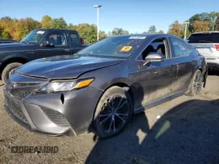 2019 Toyota Camry LE с VIN 4T1B11HK7KU204772, выставлен на аукционе Copart как лот 86123655 с пробегом 116 915 миль миль и Чистый • Clean title. История ставок и продаж доступна на DreamBid. Изображение 1.