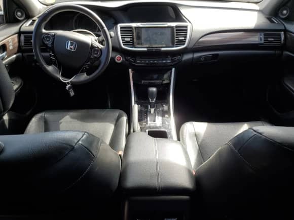 2017 Honda Accord Touring with VIN JHMCR6F75HC006573, listed as a Copart auction lot 84070805 with 84,834 mi miles and Salvage title. Bid and sale history available at DreamBid. Image 8.