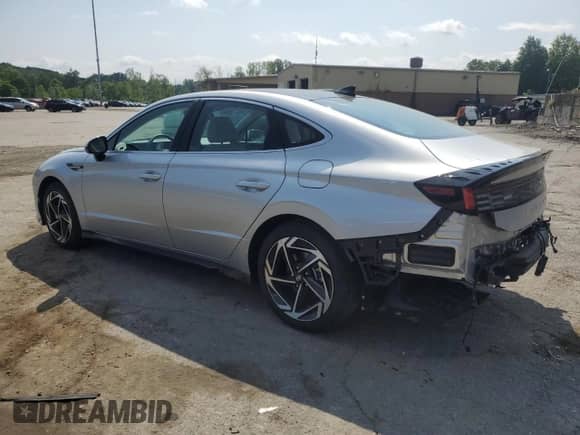 2025 Hyundai Sonata SEL Convenience с VIN KMHL14JA0SA467114, выставлен на аукционе Copart как лот 65951405 с пробегом 445 миль миль и Списание • Salvage title. История ставок и продаж доступна на DreamBid. Изображение 2.