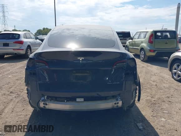 2022 Tesla Model Y Long Range с VIN 7SAYGAEE2NF484192, выставлен на аукционе IAAI как лот 43175031 с пробегом 84 967 миль миль и . История ставок и продаж доступна на DreamBid. Изображение 16.