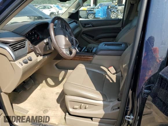 2017 Chevrolet Tahoe Premier z VIN 1GNSKCKC6HR241670, wystawiony jako Copart lot #71445705 z przebiegiem 107 021 mil mil oraz Szkoda całkowita • Salvage title. Historia ofert i sprzedaży dostępna na DreamBid. Obrazek 7.