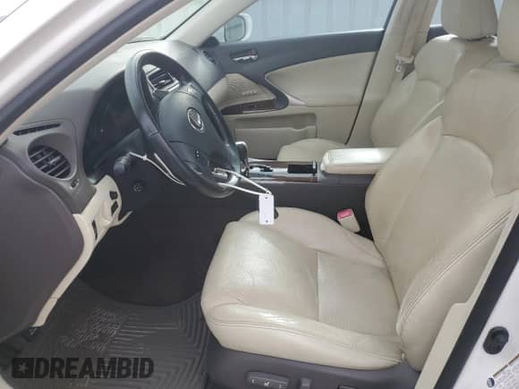 2010 Lexus IS 250 с VIN JTHCF5C24A5039750, выставлен на аукционе Copart как лот 85923585 с пробегом 176 509 миль миль и Списание • Salvage title. История ставок и продаж доступна на DreamBid. Изображение 7.