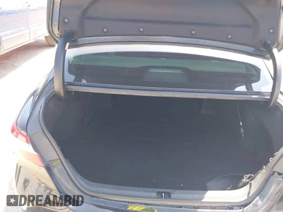 2019 Toyota Camry LE с VIN 4T1B11HK2KU833243, выставлен на аукционе IAAI как лот 42855313 с пробегом 128 404 миль миль и . История ставок и продаж доступна на DreamBid. Изображение 18.