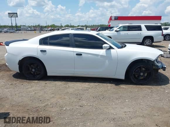 2019 Dodge Charger SXT z VIN 2C3CDXBG6KH702704, wystawiony jako IAAI lot #42958720 z przebiegiem 117 552 mil mil oraz . Historia ofert i sprzedaży dostępna na DreamBid. Obrazek 14.