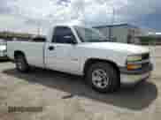 2000 Chevrolet Silverado 1500 с VIN 1GCEC14W4YE217549, выставлен на аукционе Copart как лот 65739615 с пробегом 62 430 миль миль и Списание • Salvage title. История ставок и продаж доступна на DreamBid. Изображение 4.