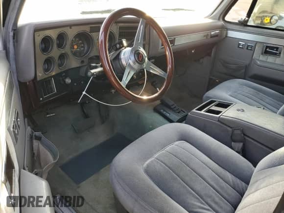 1986 Chevrolet Blazer with VIN 1G8EK18L6GF175066, listed as a Copart auction lot 43594865 with 34,731 mi miles and Salvage title. Bid and sale history available at DreamBid. Image 8.