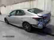 2023 Toyota Camry SE z VIN 4T1G11AK6PU818767, wystawiony jako Copart lot #86149815 z przebiegiem 45 434 mil mil oraz Czysty tytuł • Clean title. Historia ofert i sprzedaży dostępna na DreamBid. Obrazek 2.