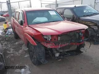 2011 Toyota Tacoma with VIN 3TMLU4EN5BM067173, listed as a IAAI auction lot 41397580 with 178,959 mi miles and . Bid and sale history available at DreamBid. Image 1.