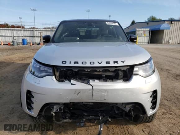 2023 Land Rover Discovery S R-Dynamic с VIN SALRT4EU6P2478786, выставлен на аукционе Copart как лот 81288264 с пробегом 19 173 миль миль и Списание • Salvage title. История ставок и продаж доступна на DreamBid. Изображение 5.