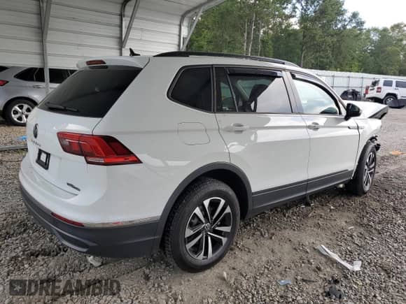 2024 Volkswagen Tiguan S с VIN 3VVRB7AXXRM187023, выставлен на аукционе Copart как лот 64384925 с пробегом Не указан миль и Списание • Salvage title. История ставок и продаж доступна на DreamBid. Изображение 3.
