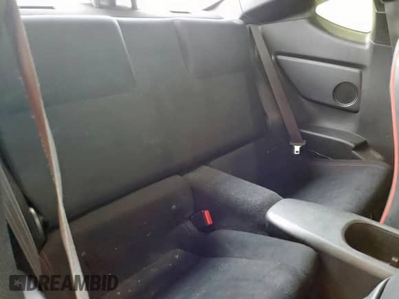 2015 Scion FR-S z VIN JF1ZNAA11F9700870, wystawiony jako Copart lot #69077265 z przebiegiem 84 073 mil mil oraz Czysty tytuł • Clean title. Historia ofert i sprzedaży dostępna na DreamBid. Obrazek 10.