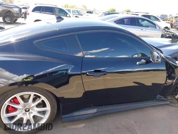 2024 Ford Mustang GT z VIN 1FA6P8CF5R5416913, wystawiony jako IAAI lot #43220874 z przebiegiem 17 659 mil mil oraz . Historia ofert i sprzedaży dostępna na DreamBid. Obrazek 13.