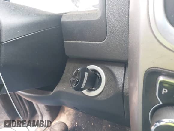 2014 Ram 1500 Big Horn z VIN 1C6RR7LT6ES175531, wystawiony jako IAAI lot #42156665 z przebiegiem 204 364 mil mil oraz . Historia ofert i sprzedaży dostępna na DreamBid. Obrazek 11.