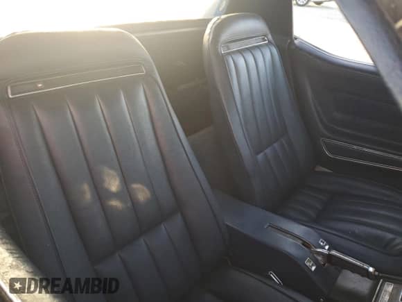 1973 Chevrolet Corvette с VIN 1Z37J3S419661, выставлен на аукционе Copart как лот 84802824 с пробегом 35 108 миль миль и На запчасти • Non repairable. История ставок и продаж доступна на DreamBid. Изображение 10.