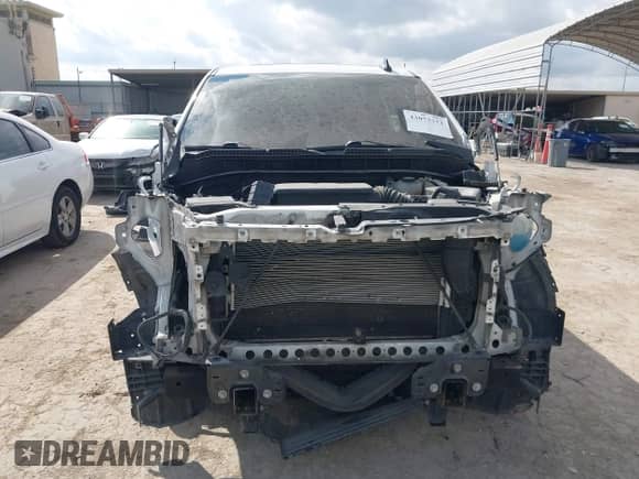 2021 Chevrolet Silverado 1500 LT Trail Boss с VIN 3GCPYFED9MG318383, выставлен на аукционе IAAI как лот 43073372 с пробегом Не указан миль и . История ставок и продаж доступна на DreamBid. Изображение 12.