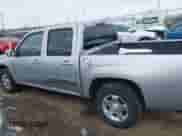 2010 Chevrolet Colorado 1LT z VIN 1GCDSCDE0A8125747, wystawiony jako IAAI lot #41634604 z przebiegiem 120 215 mil mil oraz . Historia ofert i sprzedaży dostępna na DreamBid. Obrazek 14.