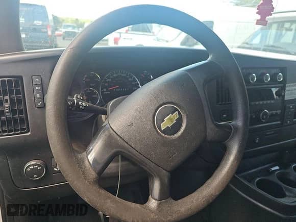 2011 Chevrolet Express Cargo с VIN 1GCSGAFX8B1187872, выставлен на аукционе IAAI как лот 43610341 с пробегом 79 743 миль миль и . История ставок и продаж доступна на DreamBid. Изображение 2.