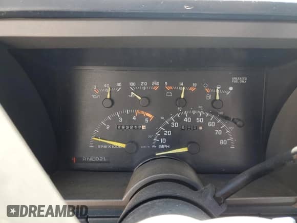 1994 GMC Sierra 1500 with VIN 2GTEC19K4R1550861, listed as a Copart auction lot 47827935 with 293,217 mi miles and Non repairable. Bid and sale history available at DreamBid. Image 9.