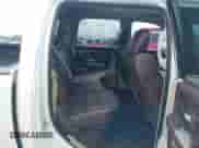 2017 Ram 1500 Limited z VIN 1C6RR7PT2HS760492, wystawiony jako IAAI lot #42495377 z przebiegiem 84 330 mil mil oraz . Historia ofert i sprzedaży dostępna na DreamBid. Obrazek 8.