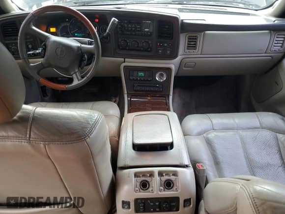 2002 Cadillac Escalade z VIN 1GYEC63T02R217174, wystawiony jako Copart lot #60339985 z przebiegiem 229 326 mil mil oraz Czysty tytuł • Clean title. Historia ofert i sprzedaży dostępna na DreamBid. Obrazek 8.