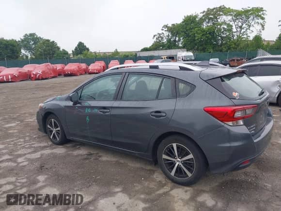 2021 Subaru Impreza Premium with VIN 4S3GTAD64M3712297, listed as a IAAI auction lot 42461079 with 65,492 mi miles and . Bid and sale history available at DreamBid. Image 3.