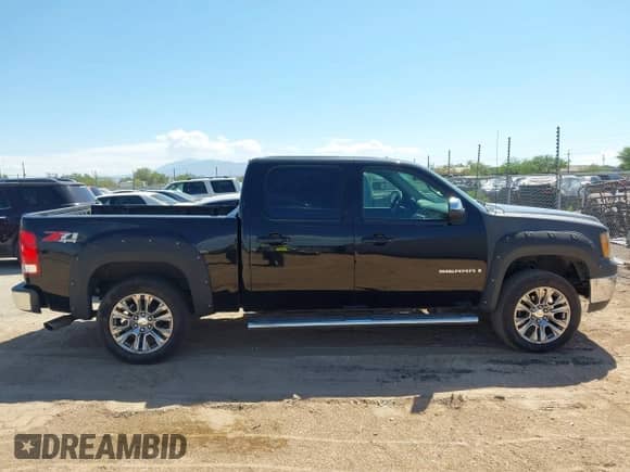 2008 GMC Sierra 1500 Work Truck with VIN 2GTEK133X81124918, listed as a IAAI auction lot 43109130 with 171,187 mi miles and . Bid and sale history available at DreamBid. Image 13.