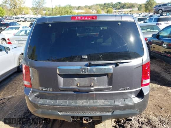 2015 Honda Pilot EX с VIN 5FNYF4H43FB005476, выставлен на аукционе IAAI как лот 43441566 с пробегом 121 571 миль миль и . История ставок и продаж доступна на DreamBid. Изображение 16.