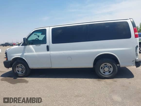 2012 Chevrolet Express Cargo with VIN 1GCWGFCA7C1119305, listed as a IAAI auction lot 42821762 with 177,450 mi miles and . Bid and sale history available at DreamBid. Image 14.