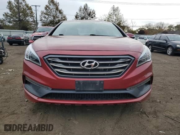 2015 Hyundai Sonata Sport z VIN 5NPE34AB2FH076769, wystawiony jako Copart lot #90493865 z przebiegiem 106 627 mil mil oraz Szkoda całkowita • Salvage title. Historia ofert i sprzedaży dostępna na DreamBid. Obrazek 5.