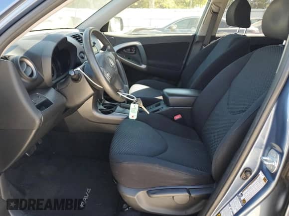 2008 Toyota RAV4 Sport with VIN JTMBK32V385052380, listed as a Copart auction lot 82186505 with 164,141 mi miles and Salvage title. Bid and sale history available at DreamBid. Image 7.