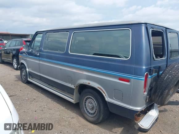1987 Ford Econoline Cargo with VIN 1FMEE11N5HHB76798, listed as a IAAI auction lot 42388762 with 184,061 mi miles and . Bid and sale history available at DreamBid. Image 14.