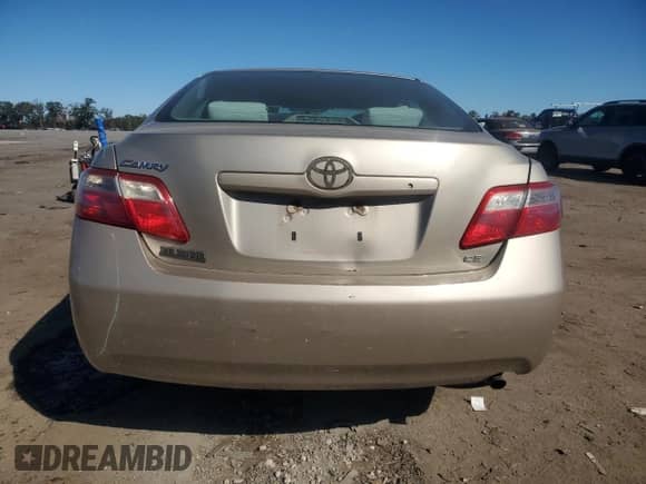 2007 Toyota Camry CE z VIN 4T1BE46K87U037256, wystawiony jako Copart lot #87014895 z przebiegiem 168 171 mil mil oraz Szkoda całkowita • Salvage title. Historia ofert i sprzedaży dostępna na DreamBid. Obrazek 6.