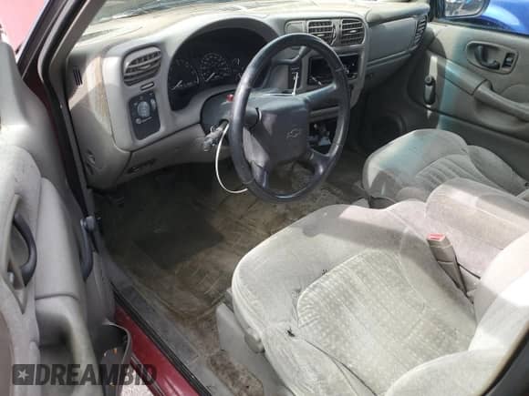 2002 Chevrolet S-10 LS с VIN 1GCCS19W628132639, выставлен на аукционе Copart как лот 67480515 с пробегом Не указан миль и Списание • Salvage title. История ставок и продаж доступна на DreamBid. Изображение 8.