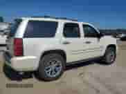 2008 Chevrolet Tahoe LTZ с VIN 1GNFC13J18R238238, выставлен на аукционе Copart как лот 70497305 с пробегом Не указан миль и Списание • Salvage title. История ставок и продаж доступна на DreamBid. Изображение 3.