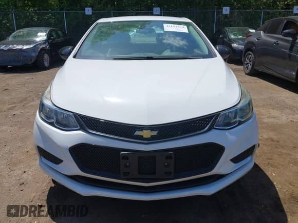 2018 Chevrolet Cruze LS with VIN 1G1BB5SM6J7117261, listed as a IAAI auction lot 42157339 with 146,013 mi miles and . Bid and sale history available at DreamBid. Image 12.