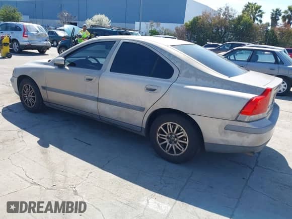 2004 Volvo S60 с VIN YV1RS64A842389787, выставлен на аукционе IAAI как лот 41853856 с пробегом 54 305 миль миль и . История ставок и продаж доступна на DreamBid. Изображение 3.