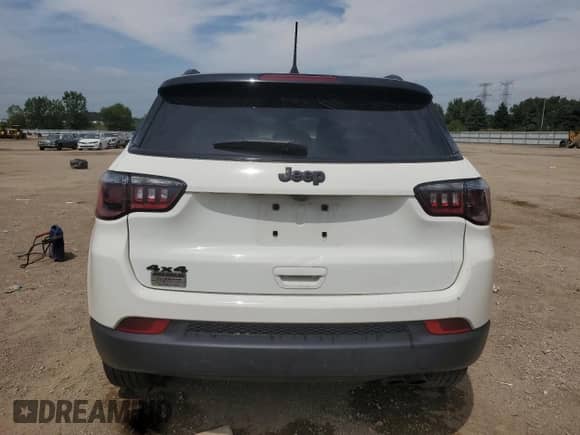 2021 Jeep Compass Latitude with VIN 3C4NJDBB3MT555204, listed as a Copart auction lot 64049325 with 42,314 mi miles and Salvage title. Bid and sale history available at DreamBid. Image 6.