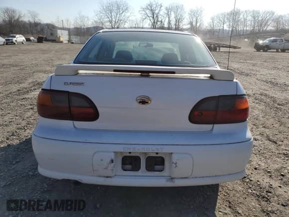 2004 Chevrolet Malibu Classic z VIN 1G1ND52F14M592489, wystawiony jako Copart lot #48304425 z przebiegiem 56 263 mil mil oraz Czysty tytuł • Clean title. Historia ofert i sprzedaży dostępna na DreamBid. Obrazek 6.