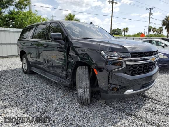 2022 Chevrolet Suburban LS z VIN 1GNSCBKT8NR189087, wystawiony jako Copart lot #60957165 z przebiegiem 112 607 mil mil oraz Szkoda całkowita • Salvage title. Historia ofert i sprzedaży dostępna na DreamBid. Obrazek 4.