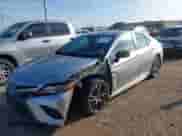 2019 Toyota Camry SE z VIN 4T1B11HK3KU755619, wystawiony jako IAAI lot #43322030 z przebiegiem 100 583 mil mil oraz . Historia ofert i sprzedaży dostępna na DreamBid. Obrazek 6.