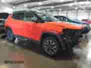 2019 Jeep Compass Trailhawk с VIN 3C4NJDDB5KT661664, выставлен на аукционе Copart как лот 57507865 с пробегом 177 679 миль миль и Списание • Salvage title. История ставок и продаж доступна на DreamBid. Изображение 4.
