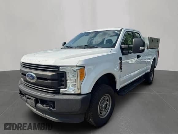 2017 Ford F-250 XLT с VIN 1FT7X2B62HEC57974, выставлен на аукционе Copart как лот 67401515 с пробегом 217 387 миль миль и Чистый • Clean title. История ставок и продаж доступна на DreamBid. Изображение 2.