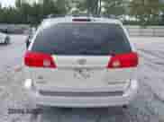 2010 Toyota Sienna XLE с VIN 5TDYK4CC3AS330112, выставлен на аукционе IAAI как лот 43295737 с пробегом 229 430 миль миль и . История ставок и продаж доступна на DreamBid. Изображение 17.