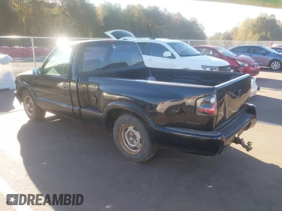 1998 Chevrolet S-10 LS с VIN 1GCCS1442W8193532, выставлен на аукционе IAAI как лот 43507787 с пробегом Не указан миль и . История ставок и продаж доступна на DreamBid. Изображение 3.