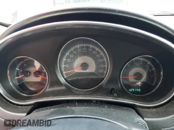 2014 Chrysler 200 LX с VIN 1C3CCBAB8EN122846, выставлен на аукционе Copart как лот 71610855 с пробегом 129 140 миль миль и Списание • Salvage title. История ставок и продаж доступна на DreamBid. Изображение 9.