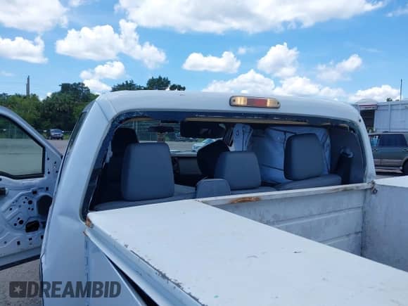 2015 Ford F-250 XL with VIN 1FD7W2A63FEB15050, listed as a IAAI auction lot 42903817 with 218,413 mi miles and . Bid and sale history available at DreamBid. Image 18.